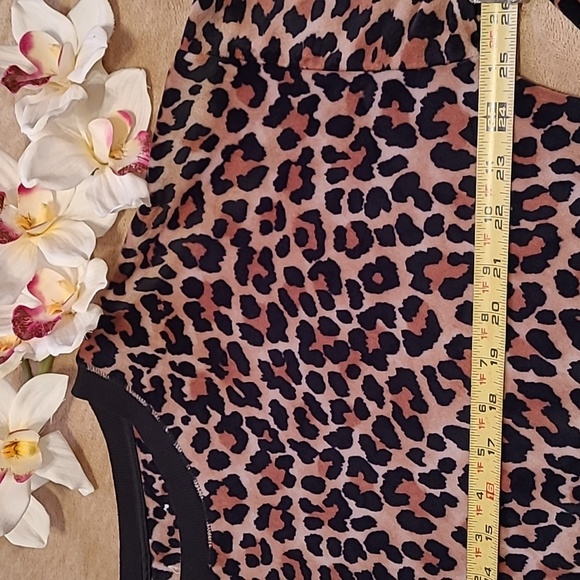 Velour Animal Print Top - Picture 3 of 6